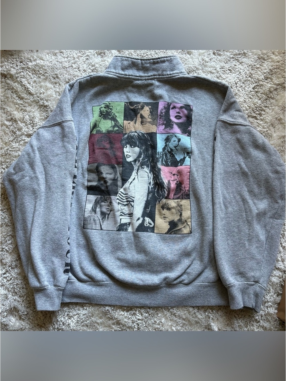 Taylor Swift Official Era’s Tour Grey Quarter Zip Tour Sweatshirt size M
